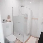 Mazet En Pierre Avec Jardin Privatif 펜션 *