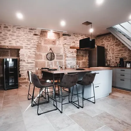 Mazet En Pierre Avec Jardin Privatif * Sernhac