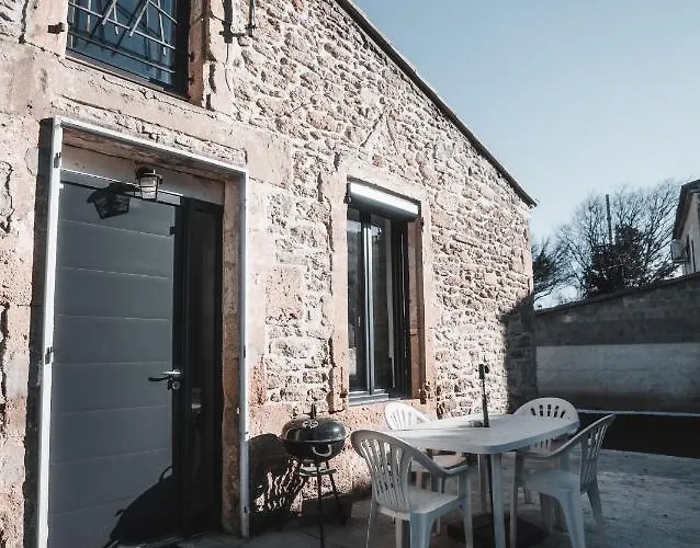 Mazet En Pierre Avec Jardin Privatif Casa de Férias Sernhac